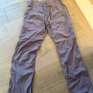 Lululemon pants size 8